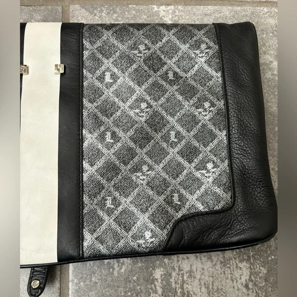 L.A.M.B. GWEN STEFANI Signature Foldover Clutch Leather HandBag Clutch Purse